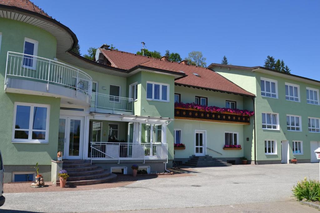 Pension Karawankenblick Moosburg Ngoại thất bức ảnh